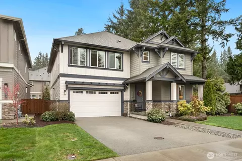 950 SE Symmons Pl, North Bend, WA 98045