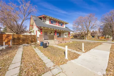 29 N Birch St, Omak, WA 98841