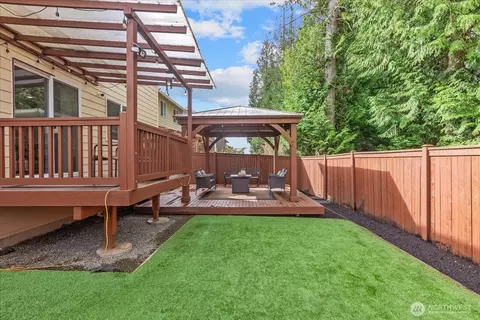 Exterior - 22320 35th Dr SE, Bothell, WA 98021 photo 5 of 8