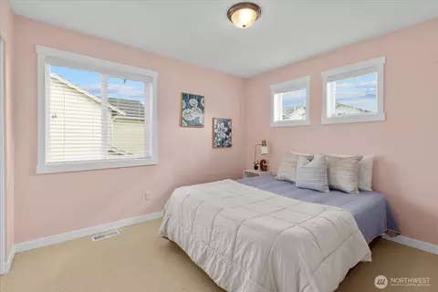 Bedroom - 22320 35th Dr SE, Bothell, WA 98021 photo 4 of 6