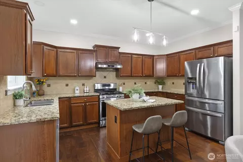 Kitchen - 22320 35th Dr SE, Bothell, WA 98021 photo 1 of 3