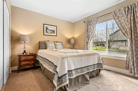 Bedroom - 810 Mapleridge Dr, Everson, WA 98247 photo 1 of 4