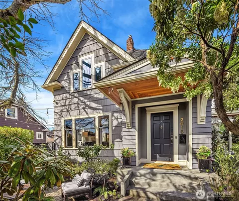 2016 E Republican St, Seattle, WA 98112