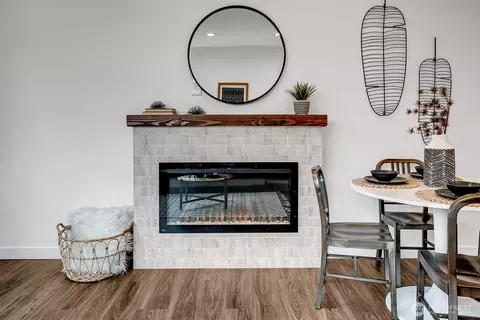 Dining - 2709 E Yesler Way #E, Seattle, WA 98122 photo 2 of 4