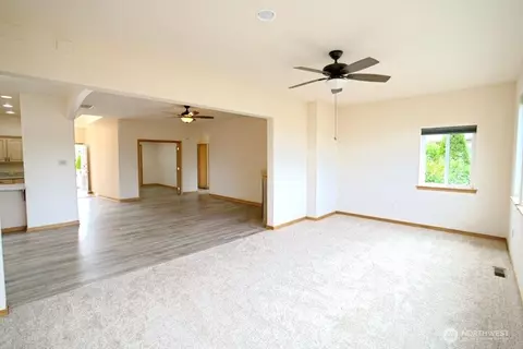 Living - 230 Choice Loop, Sequim, WA 98382 photo 6 of 8