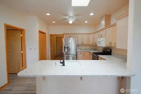 Kitchen - 230 Choice Loop, Sequim, WA 98382 photo 2 of 3