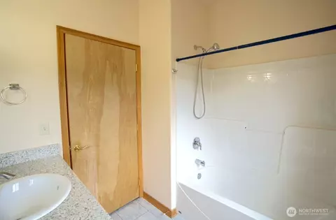 Bath - 230 Choice Loop, Sequim, WA 98382 photo 6 of 6