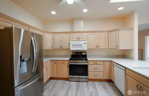 Kitchen - 230 Choice Loop, Sequim, WA 98382 photo 3 of 3