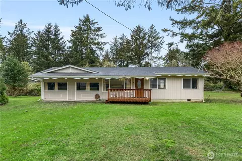 551 Mount Olympus Ave SE, Ocean Shores, WA 98569