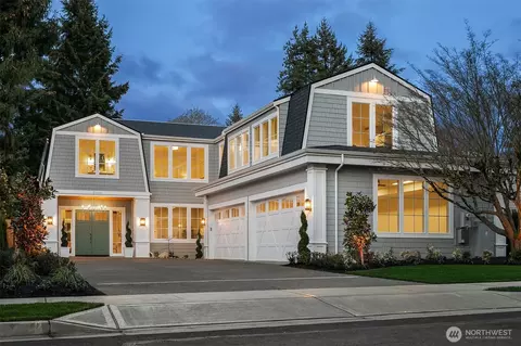 5444 106th Ave NE, Kirkland, WA 98033