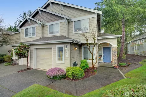579 Elma Ave NE, Renton, WA 98059