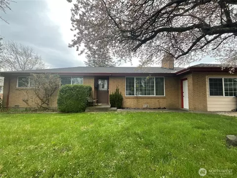 545 SE Oleary St, Oak Harbor, WA 98277