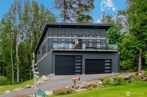 5531 Whitehorn Way, Blaine, WA 98230
