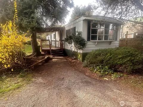 11815 40th Ave S, Tukwila, WA 98168