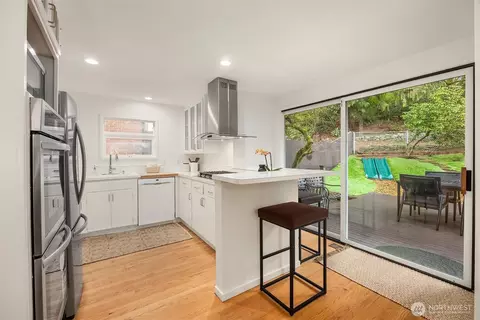 1937 Boyer Ave E, Seattle, WA 98112 photo 12