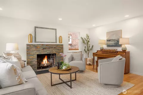 1937 Boyer Ave E, Seattle, WA 98112 photo 4