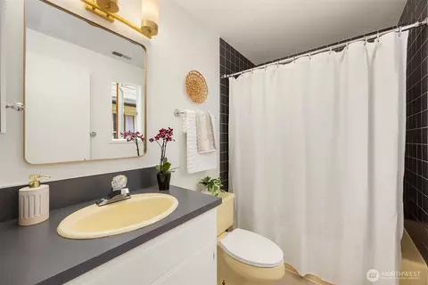1937 Boyer Ave E, Seattle, WA 98112 photo 23