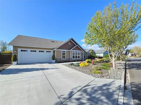 90 Broadmoor St, Sequim, WA 98382 photo 2