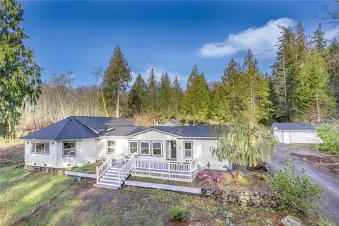 1107 Shine Rd, Port Ludlow, WA 98365