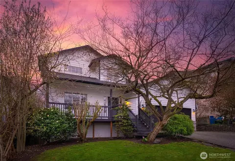 2114 Lake Crest Dr, Snohomish, WA 98290