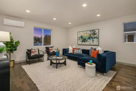 Living - 2810 E Valley St, Seattle, WA 98112 photo 4 of 5