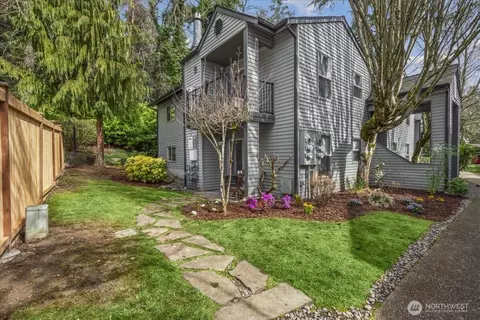 9805 Avondale Rd NE #L137, Redmond, WA 98052
