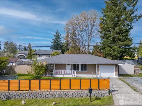 7820 Upper Ridge Rd, Everett, WA 98203