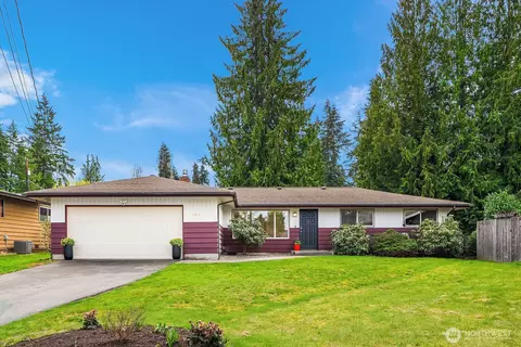 1227 N 191st St, Shoreline, WA 98133