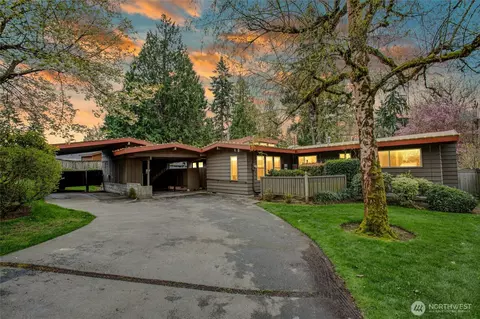 6123 NE 188th Pl, Kenmore, WA 98028