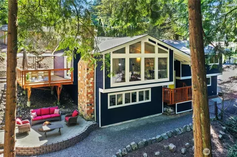 21638 NE 18th Pl, Sammamish, WA 98074