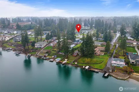 17820 16th St E, Lake Tapps, WA 98391