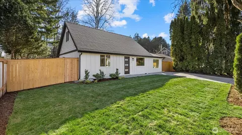 7711 NE 142nd Pl, Kirkland, WA 98034