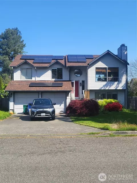 305 Butte Pl, Pacific, WA 98047
