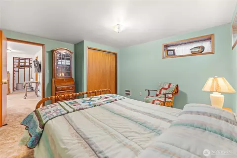Bedroom - 1027 Twisp River Rd, Twisp, WA 98856 photo 7 of 7