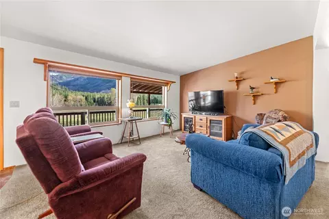 Living - 1027 Twisp River Rd, Twisp, WA 98856 photo 1 of 1