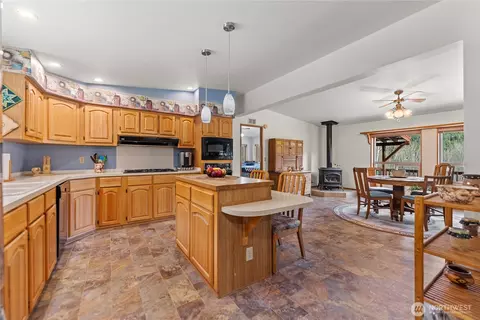 Kitchen - 1027 Twisp River Rd, Twisp, WA 98856 photo 3 of 3