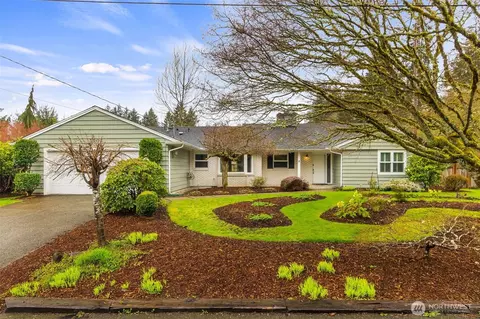 3505 Holiday Dr SE, Olympia, WA 98501