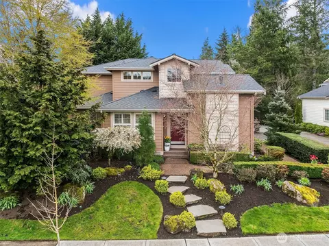 1929 12th Ct NE, Issaquah, WA 98029