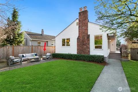 5911 37th Ave SW, Seattle, WA 98126