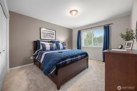 Bedroom - 21921 40th Ave SE, Bothell, WA 98021 photo 2 of 3