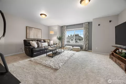 Living - 21921 40th Ave SE, Bothell, WA 98021 photo 5 of 5