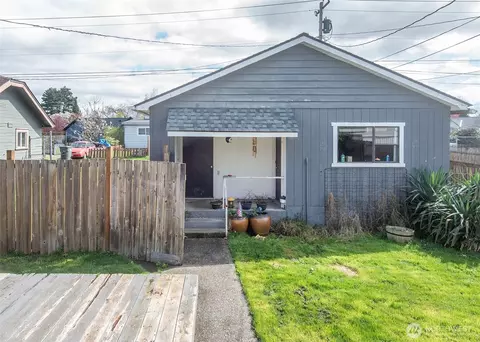 Exterior - 1615 Mcdougall Ave, Everett, WA 98201 photo 6 of 7