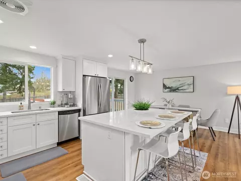 Kitchen - 223 176th Pl SW, Bothell, WA 98012 photo 1 of 5