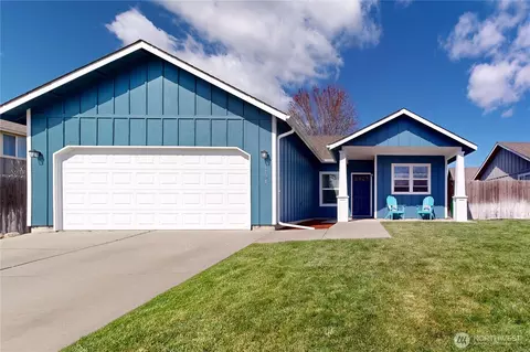 1131 SE Scenic View Dr, College Place, WA 99324