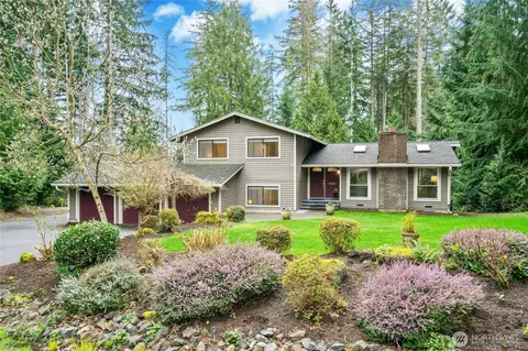 Exterior - 17915 6th Ave W, Bothell, WA 98012 photo 2 of 11