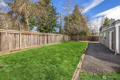 Exterior - 22301 19th Ave SE, Bothell, WA 98021 photo 6 of 9