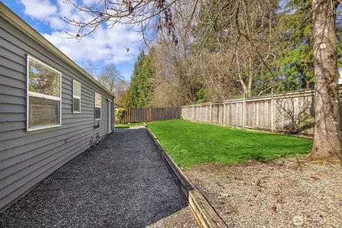 Exterior - 22301 19th Ave SE, Bothell, WA 98021 photo 4 of 9