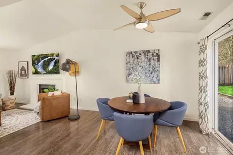 Dining - 22301 19th Ave SE, Bothell, WA 98021 photo 3 of 3