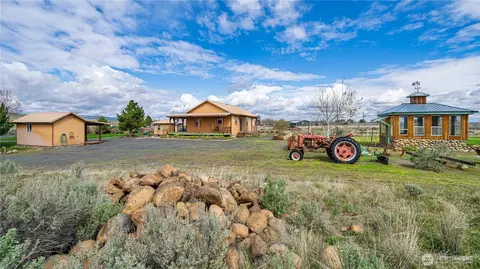 17137 Road B NW, Ephrata, WA 98823