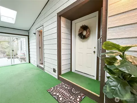 23618 N Lake Cir, Bothell, WA 98021 photo 6
